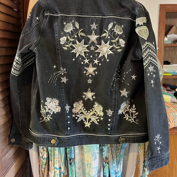 Celestial Jacket - Picture 3 of 7